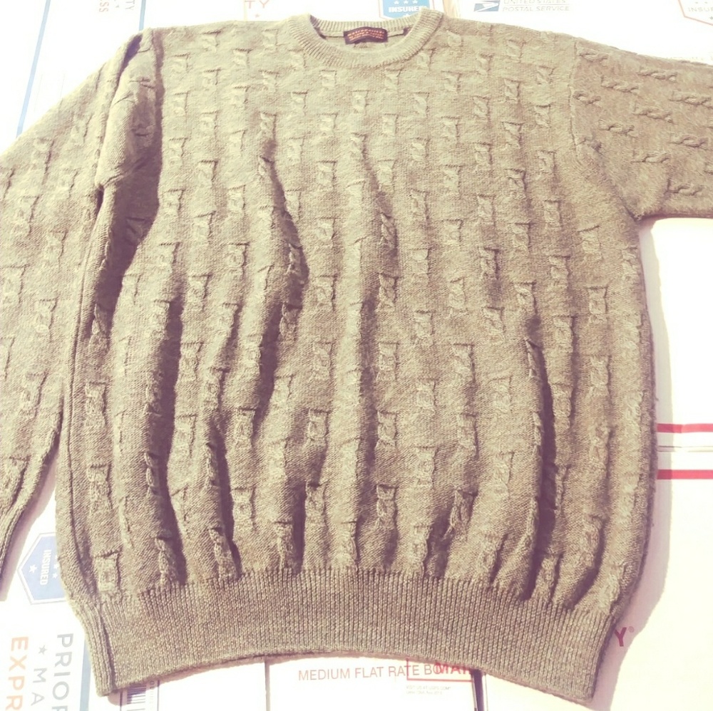 Metropolitan by Lord &Taylor mens Wool sweater